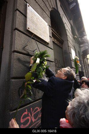 Megemlékezés a Jókai utcában-stock-foto