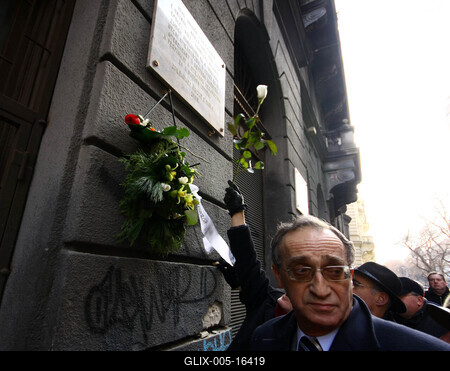 Megemlékezés a Jókai utcában-stock-foto