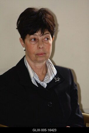 Kapcsold ki! sajtótájékoztató-stock-foto