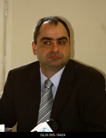 Kapcsold ki! sajtótájékoztató-stock-foto