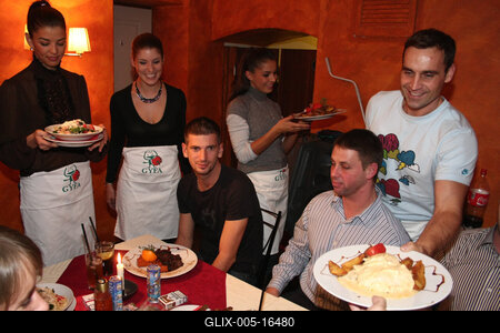 Jótékonyság - Don Leone étterem-stock-foto