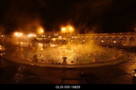 Fürdők Éjszakája-stock-foto