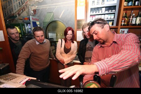 Gyermekétkeztetési akció-stock-foto