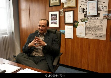 Gézengúzok - új sorozat a Duna TV-n-stock-foto