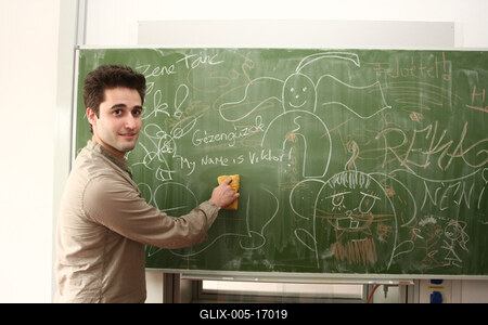 Gézengúzok - új sorozat a Duna TV-n-stock-foto