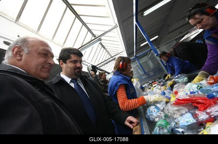 Optikai műanyaghulladék-válogató üzem-stock-foto