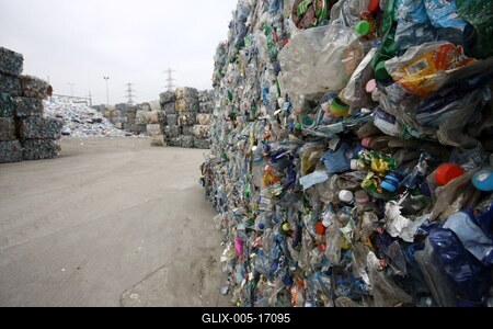 Optikai műanyaghulladék-válogató üzem-stock-foto