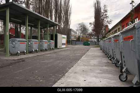 Hulladékudvar a XVIII. kerületben-stock-foto