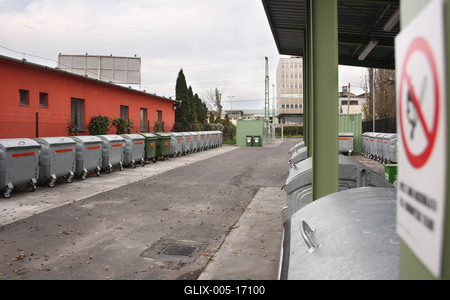 Hulladékudvar a XVIII. kerületben-stock-foto