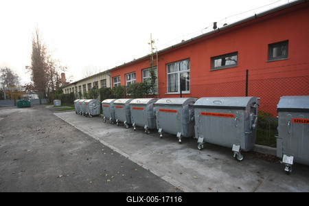 Hulladékudvar a XVIII. kerületben-stock-foto