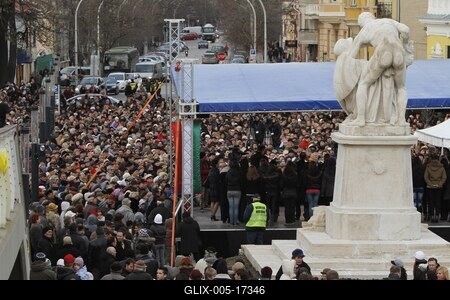 A szolnoki Tiszavirág híd avatója-stock-foto