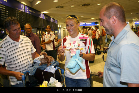 Hazaérkeztek kajakosaink-stock-foto