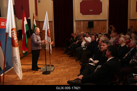 Tarlós István Kőbányán-stock-foto