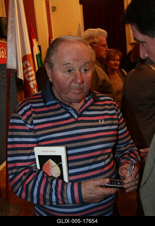 Tarlós István Kőbányán-stock-foto