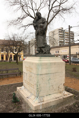 Kaszab Károly: Anyák szobra-stock-foto