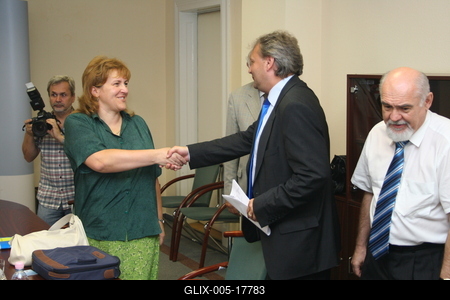 Hiller István részt vesz a Felsőoktatási Kerekasztal ülésén-stock-foto