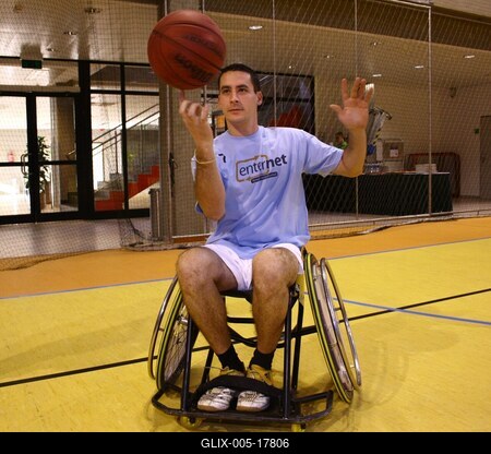 Kerekesszékes kosárlabda minitorna-stock-foto