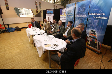 XVI. Nemzetközi Könyvfesztivál a Millenárison-stock-foto