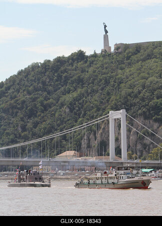 Bemutatták a felújított Lajta monitort-stock-foto