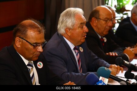 Lengyel Zoltán országgyűlési képviselő sajtótájékoztatója-stock-foto