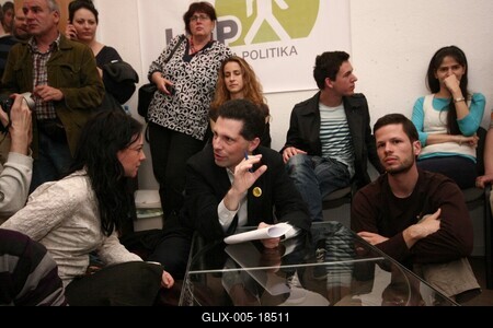 Választások éjszakája - második forduló-stock-foto