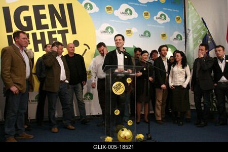 Választások éjszakája - második forduló-stock-foto