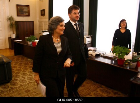 Miroslav Lajcak Budapesten-stock-foto