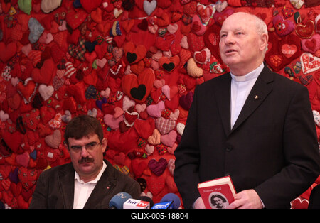 Szociális ellátórendszer - javaslat-stock-foto