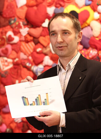 Szociális ellátórendszer - javaslat-stock-foto