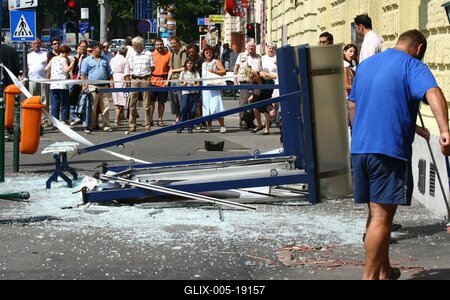 Elszabadult egy busz a Moszkva téren-stock-foto