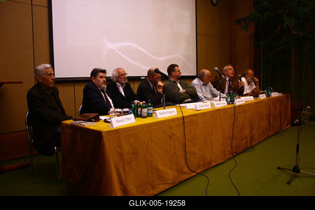 Új részletek a Nagy Imre-perről-stock-foto