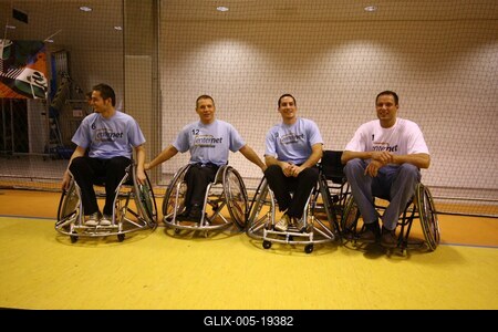 Kerekesszékes kosárlabda gála a SportMax Stadionban-stock-foto