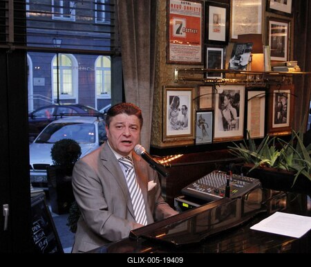 Nyári Károly lemezbemutatója-stock-foto