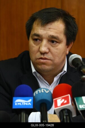 Az Országos Cigány Önkormányzat sajtótájékoztatója-stock-foto