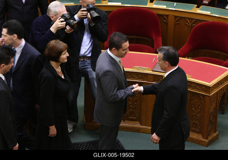 Kormányalakítás - Orbán Viktor eskütétele-stock-foto