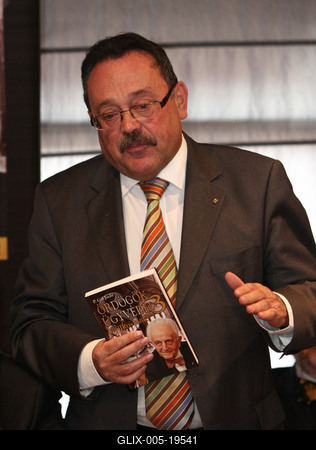 "Ördögök ügyvédei" - könyvbemutató-stock-foto