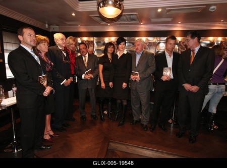 "Ördögök ügyvédei" - könyvbemutató-stock-foto