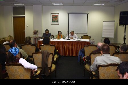 Ormos Mária és Krausz Tamás előadása-stock-foto