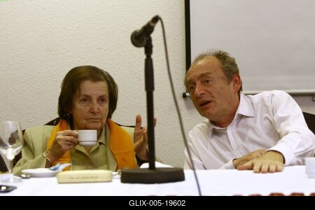 Ormos Mária és Krausz Tamás előadása-stock-foto