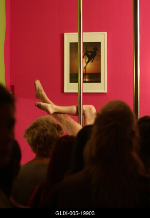 Rúdtánc iskola nyílt-stock-foto