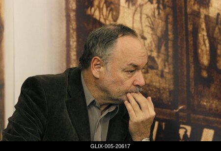 Szép Szó - Népszava-stock-foto