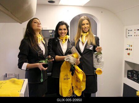 Sztárok a reptéren-stock-foto