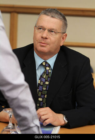 Reptéri biztonság - sajtótájékozttó-stock-foto