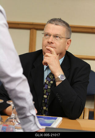 Reptéri biztonság - sajtótájékozttó-stock-foto