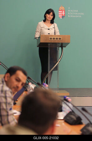 Reptéri biztonság - sajtótájékozttó-stock-foto