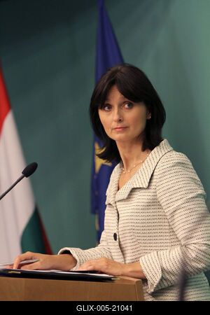 Reptéri biztonság - sajtótájékozttó-stock-foto