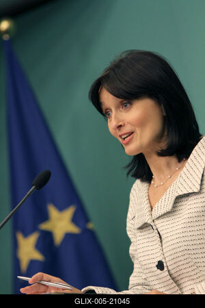 Reptéri biztonság - sajtótájékozttó-stock-foto