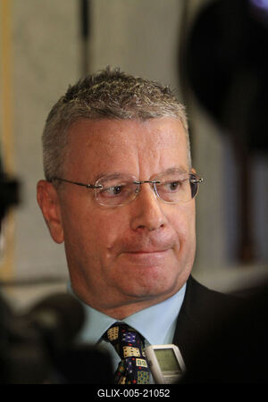 Reptéri biztonság - sajtótájékozttó-stock-foto