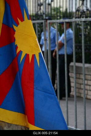 Tüntetés a Kínai Népköztársaság Nagykövetsége előtt-stock-foto