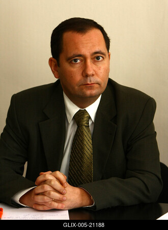 Tőkés László püspök sajtótájékoztatója-stock-foto